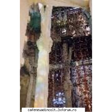 Convorbiri despre arhitectura - Ati vazut Gaudi ! - Prezente  Arhitectonice
