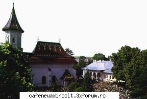 Monumente - Cetatea de scaun Avea manastirea ei - Prezente  Arhitectonice