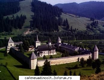 Monumente - mnovicov - Prezente  Arhitectonice